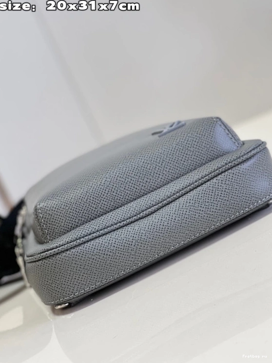 First bag ru LOUIS WALLET-10*19*2cm BRAZZA VUITTON 0709
